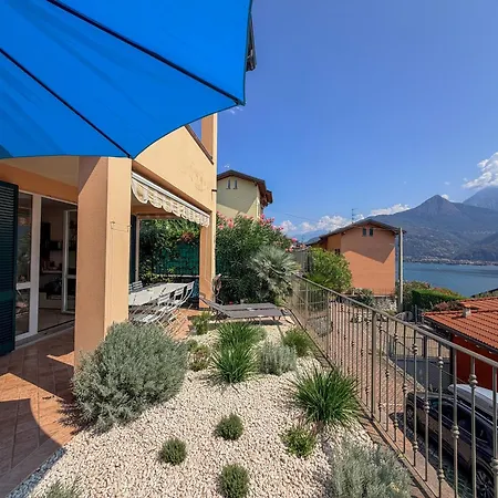Terrace With View And Pool - - 3 Bedroom San Siro (Lombardy)