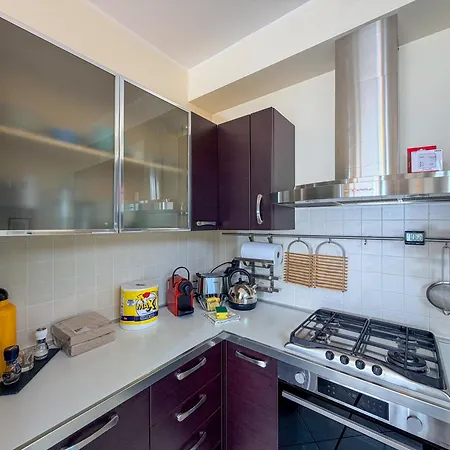 Appartement Terrace With View And Pool - - 3 Bedroom *